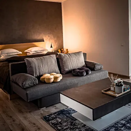 Shiro Apartment Bucharest