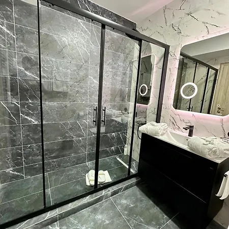 Shiro Apartment Bucharest