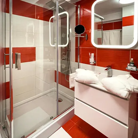 Shiro Apartment