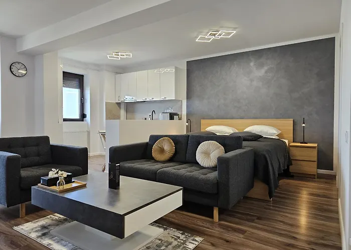 Shiro * Bucarest