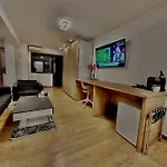 Shiro Appartement *